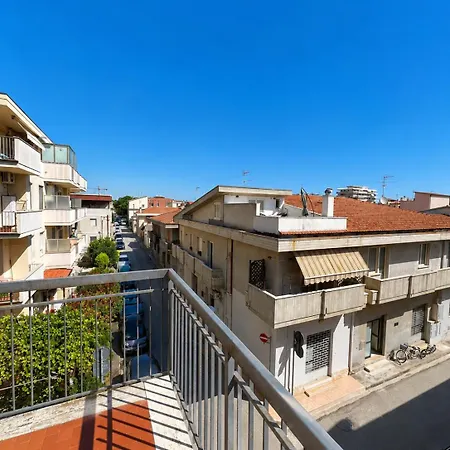 Immobiliare La Rosetana - Residenza شقة روزيتو ديلي أبروتسي